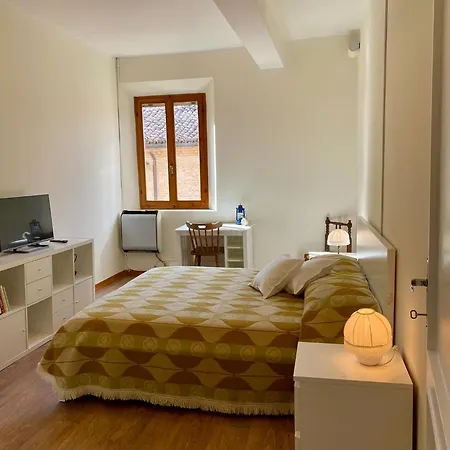 Apartment Teatro - Timeless Charm Correggio