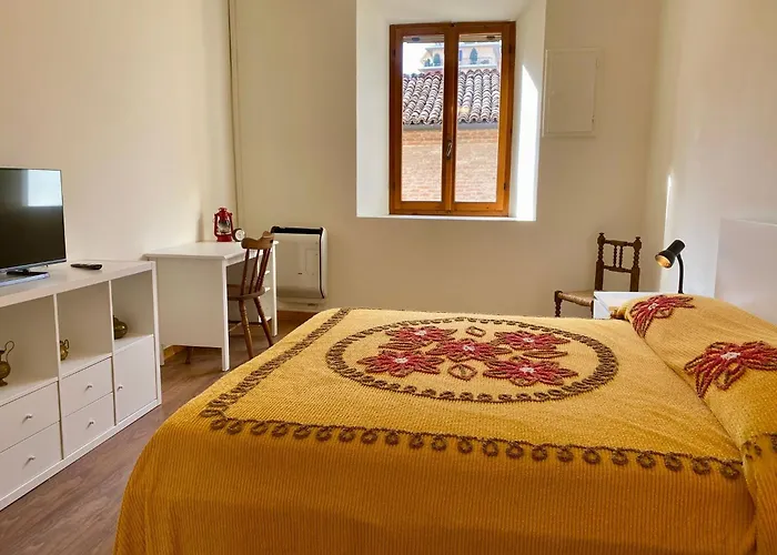 Appartement Teatro - Timeless Charm Correggio